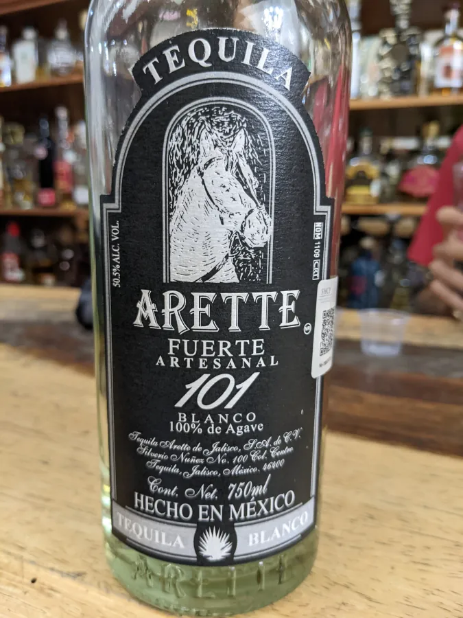 Bottle of Arette Fuerte Additive free tequila